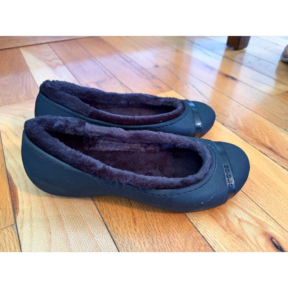 Crocs Womens Nanook Faux Fur Lined Ballet Flats Size 8 Black Fuzz Collection